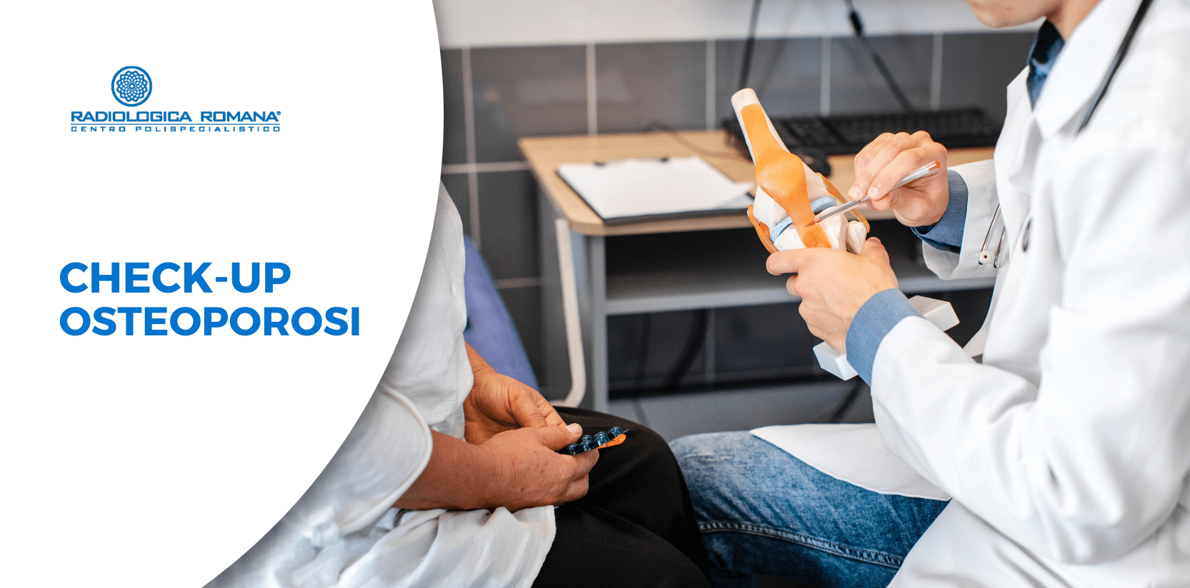 osteopata spiega ossa al paziente Check-up Osteoporosi pacchetti promozioni